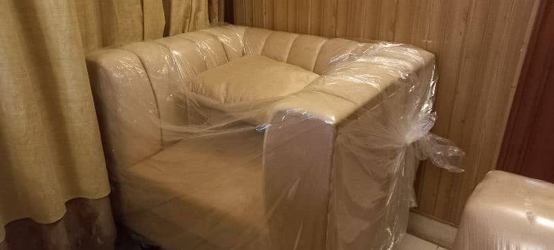 4 seater brand new sofa set 3