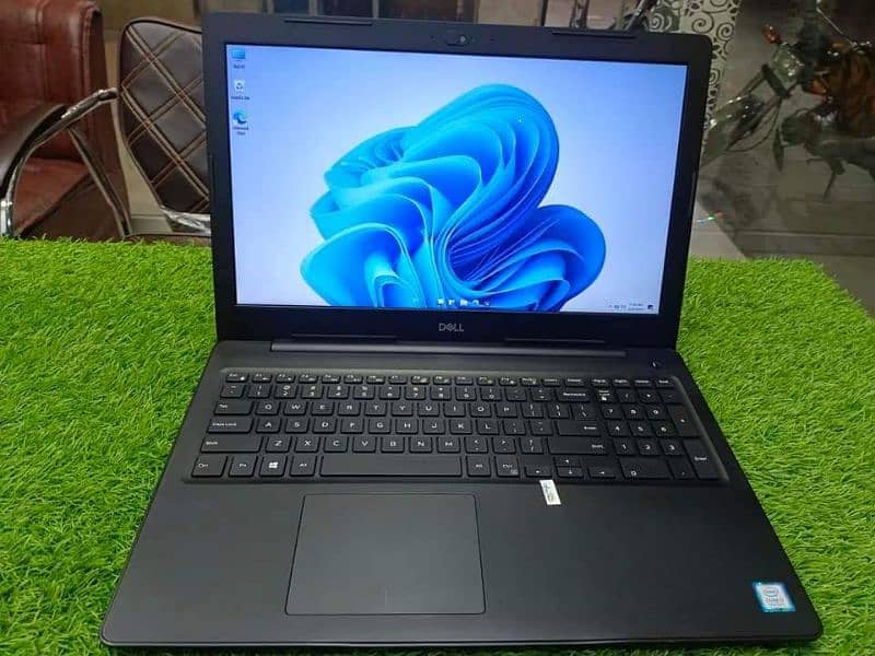 DELL LATITUDE 3590 . . CORE I5 7TH GEN LAPTOP. 0