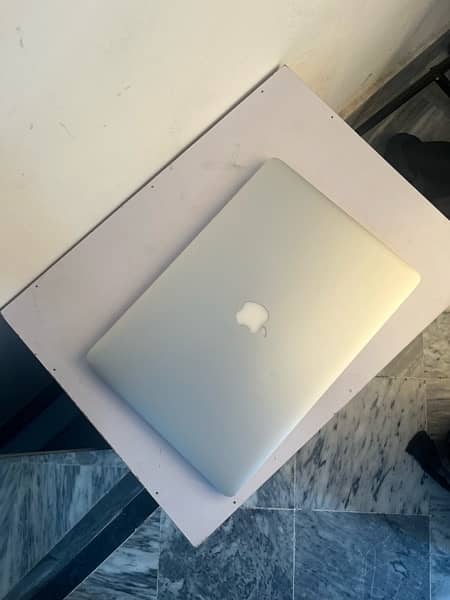 Macbook Pro Late 2013 15 inch Retina Display 1