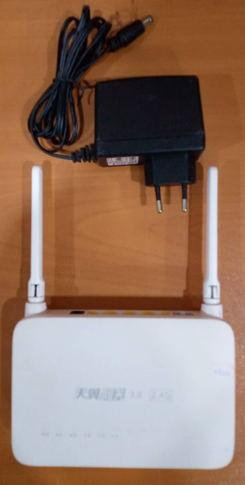 Huawei HG8145C5 fiber optic 3dbi Wifi (EPON GPON XPON) with adopter 0