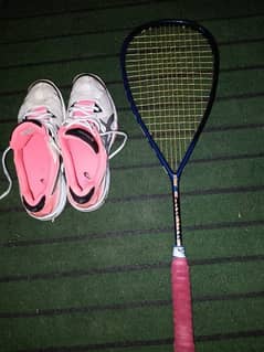 original squash racket with asics squash shoes 42 no