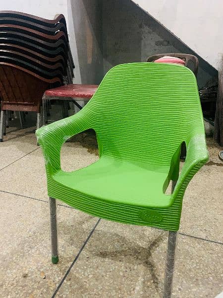 Chairs / plastic chairs / pure plastic chairs / wavy plastic chairs 18