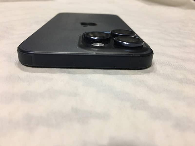 iphone 15pro max 256gb blue titanium PTA Approved 4