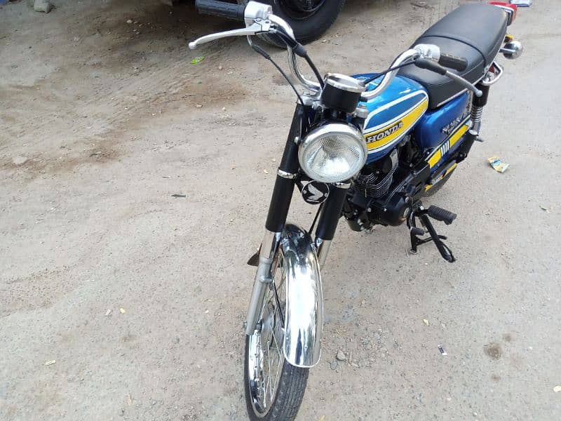 CB 180 Honda 3