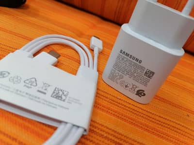 Samsung original super fast charger