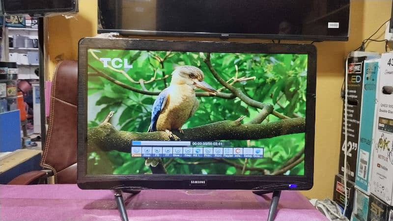 New 22 inch Led TV 03345354838 2