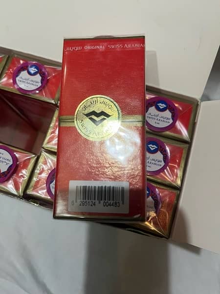 12 bottle Swiss Arabian perfume 1