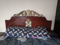 bed wooden urgent sale