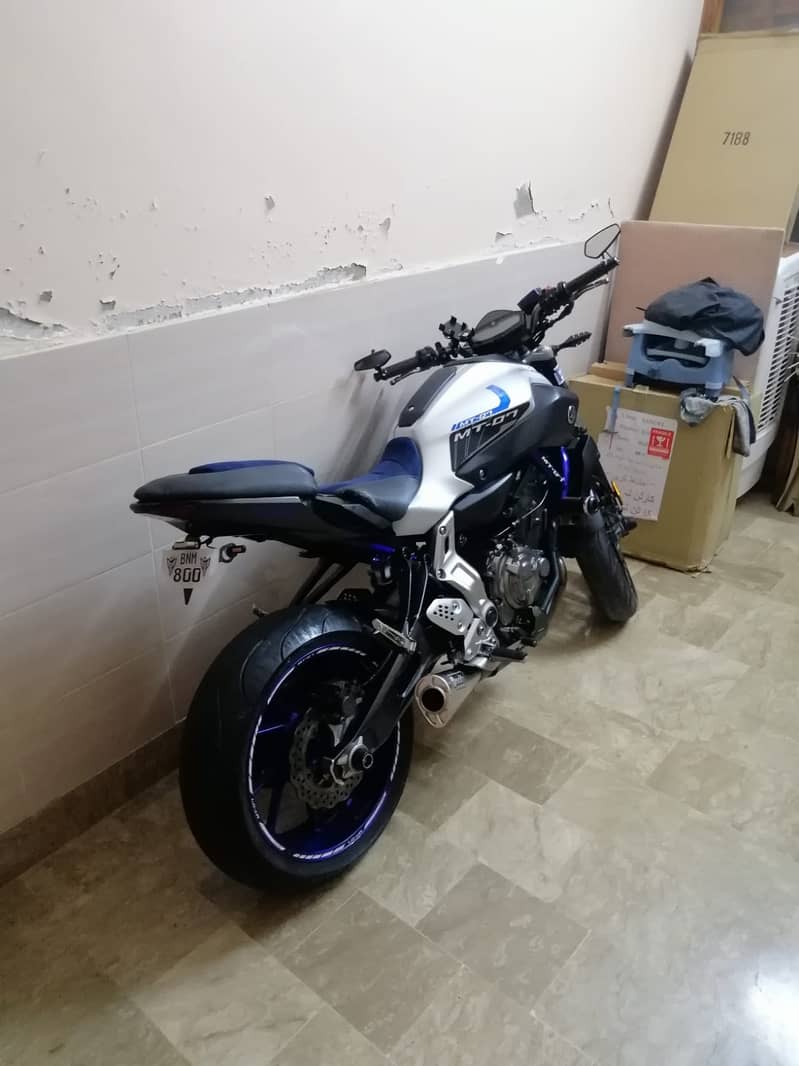 Yamaha FZ6 2016 1