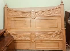 wood bed n dressing