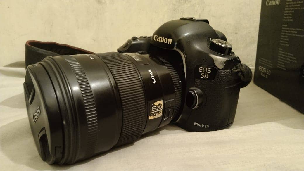 Canon 5D Mark 3 with 85mm f1.4 lens 4