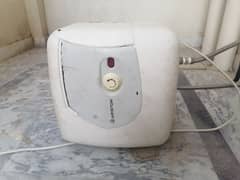 Used Electric Geyser for sale