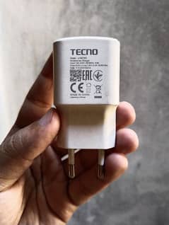 Tecno Spark 20 18W fast adapter read add completely