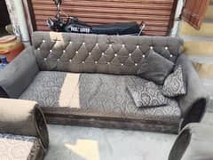 5 seater sofa sacnd hand foam condition Tek hay