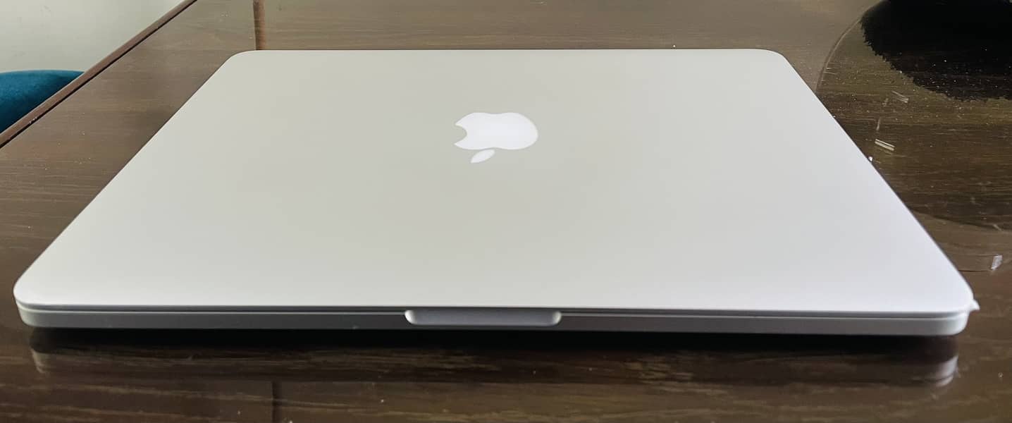 Macbook Pro 2015 - CTO Model - i7 16GB RAM 256GB SSD - 13 inch Retina 6