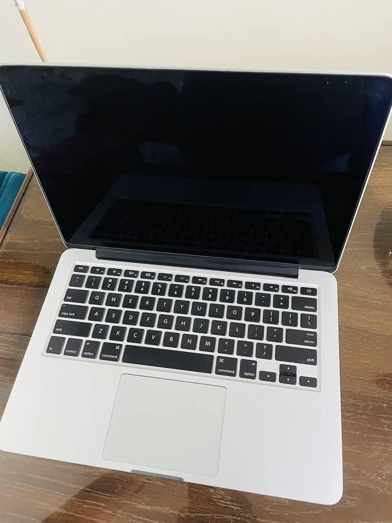 Macbook Pro 2015 - CTO Model - i7 16GB RAM 256GB SSD - 13 inch Retina 11