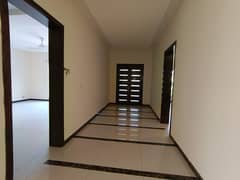 New Separate Gate 40x80 Upper Portion Available On Rent In I-8 Defence raya