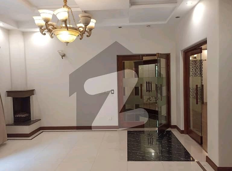 10 MARLA HOUSE FOR SALE IN DD BLOCK DHA PHASEN 4 LAHORE 3