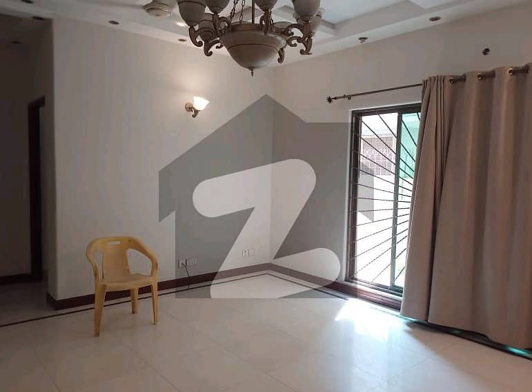 10 MARLA HOUSE FOR SALE IN DD BLOCK DHA PHASEN 4 LAHORE 5