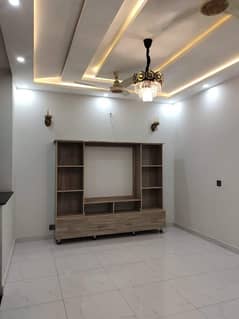 10Marla Upper Portion Available For Rent in Jasmine Block Bahria Town Lahore