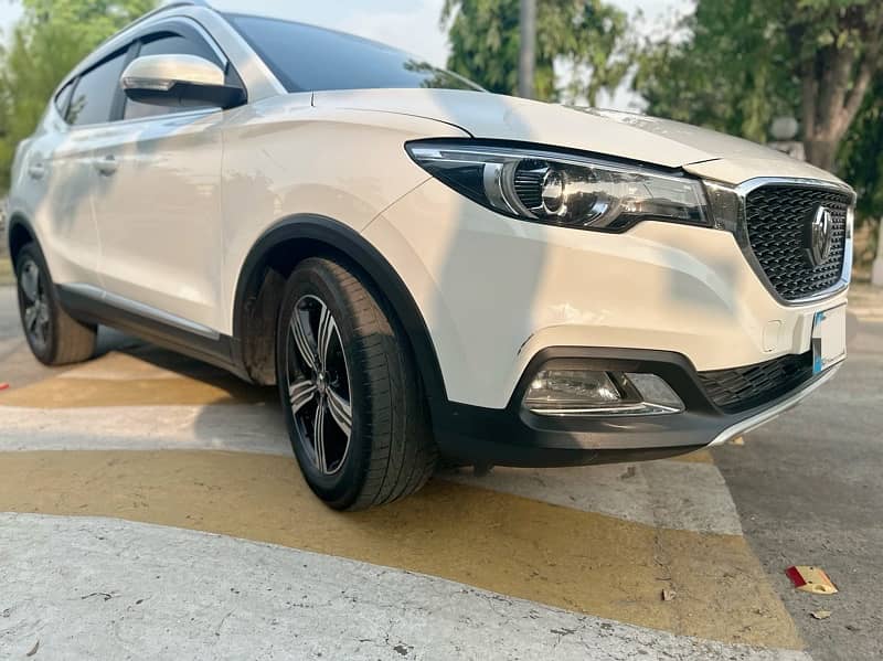 MG ZS 2021 1