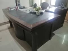 executive table with side rack good quality