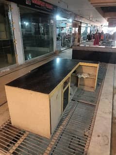 Shop L shape counter table