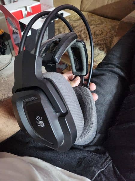 BloodyMr575 RGB Gaming wireless Headset 5