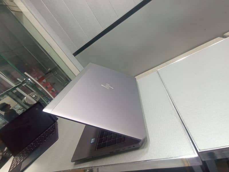 HP Zbook 15 G5 Workstation Core i7 8th Gen H 1