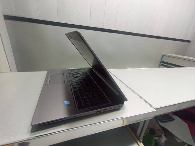 HP Zbook 15 G5 Workstation Core i7 8th Gen H 4