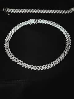 PREMIUM QUALITY WATCH HAND BRACELET NECK CHAIN AVAILABLE SILVER COLOUR