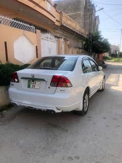 Honda Civic Oriel 2004