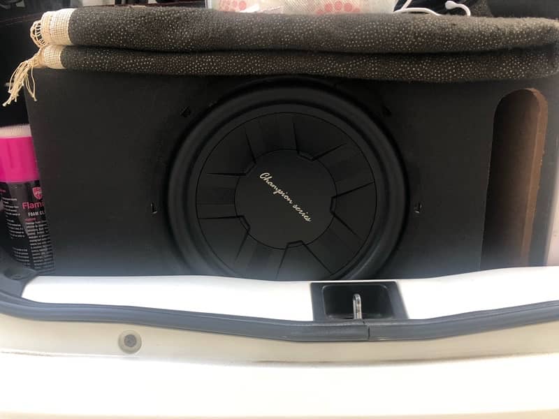 woofer 12 INCH and Speakers and amplifier 3