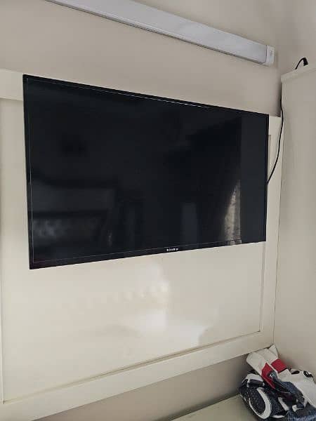 ECO STAR SMART LED 40 inch 1