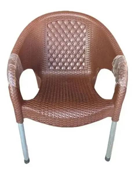 Plastic chairs / dining chairs / plastic chairs /chair on 30% discoun 2