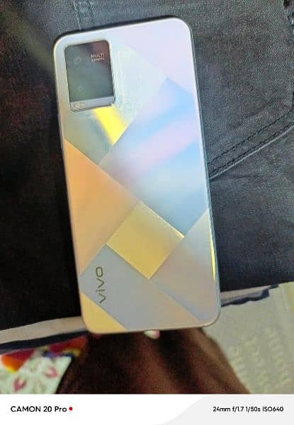 vivo y21 used with daba charger no wranty 0