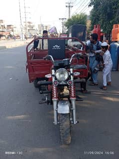 new Asia lodar rickshaw is very very good condition