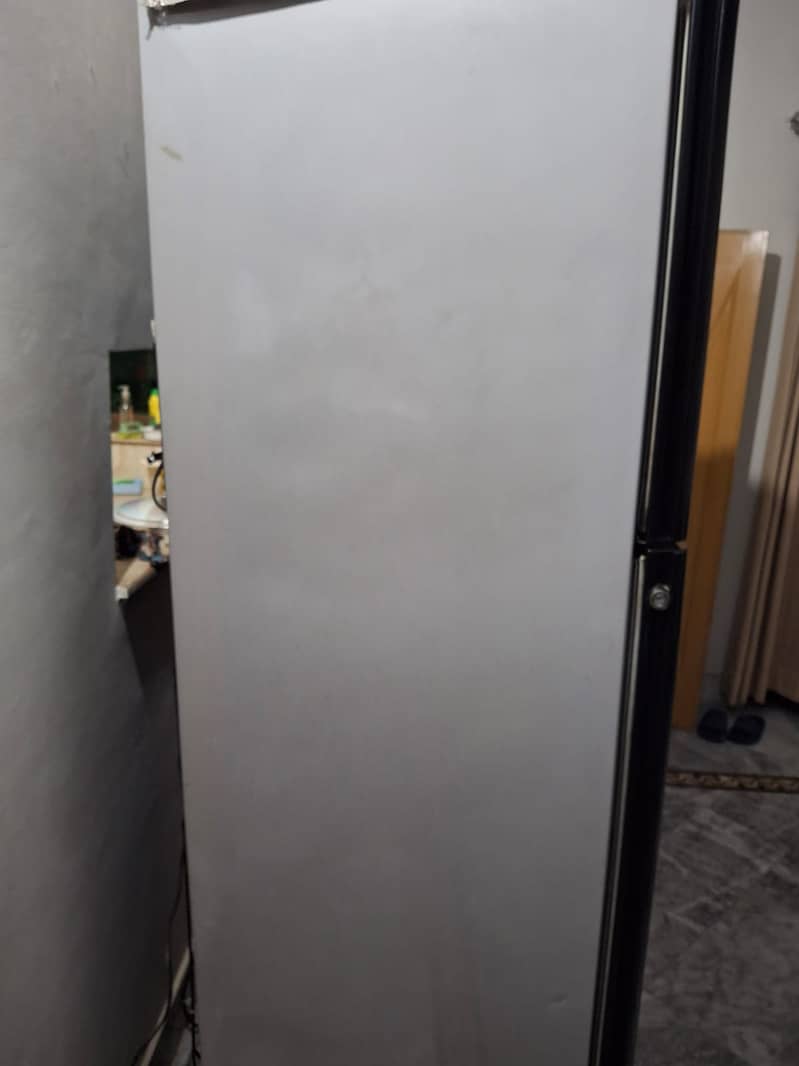 FOR SALE-ORIENT FRIDGE IN GENIUEN CONDITION-2012 MODEL 1