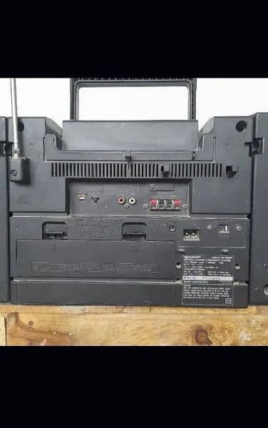 sharp tape recordor and radio with two adjustable speakers 4