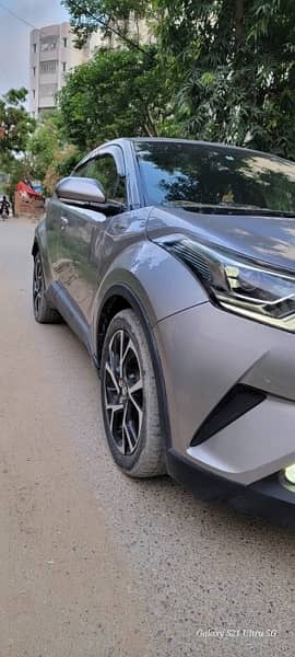 Toyota C-HR G-LED 1