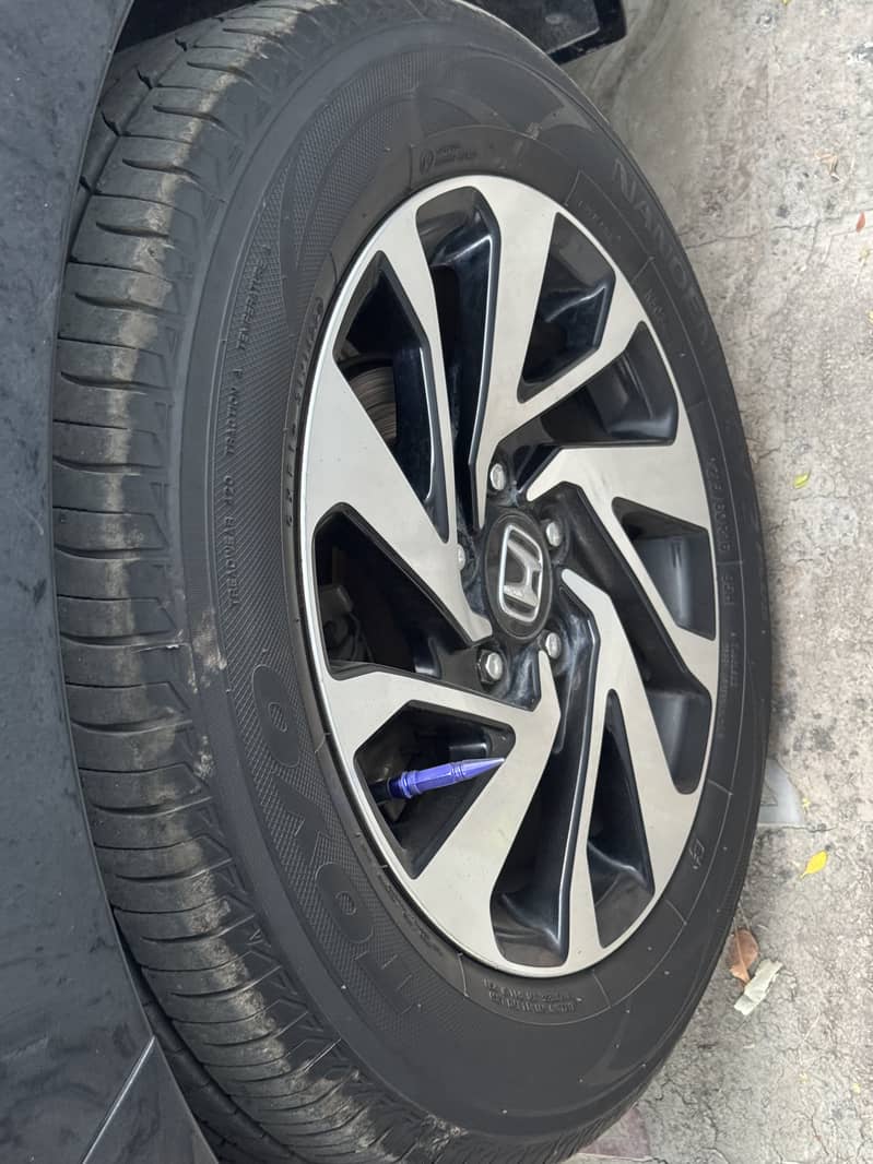 Honda civic genuine alloy rims 1