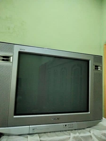 Sony tv with fancy tv trolly brand new condition 4