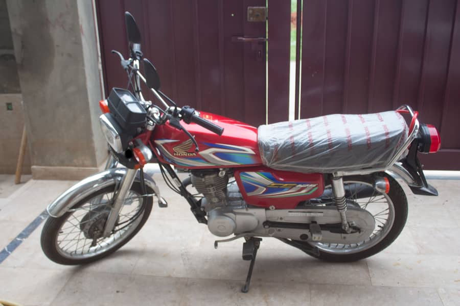 Honda CG 125 2022 BRAND NEW 8