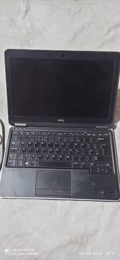 Dell Laptop latitude 7240