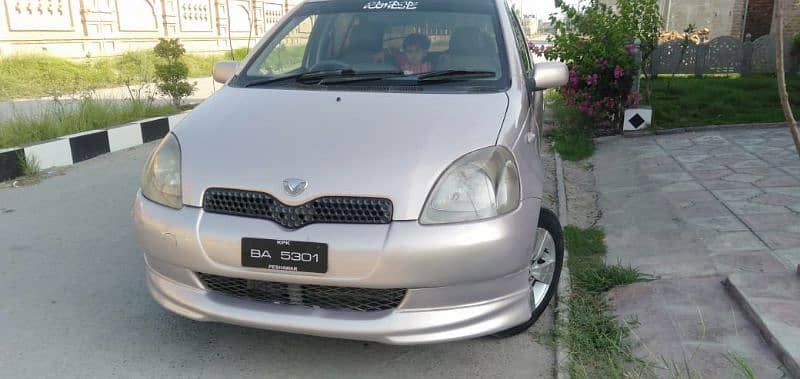 Toyota Vitz 2000 5