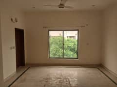 10 Marla Upper Portion For Rent 2badroom TV Lounge Kitchen With Dring Room Garaj Bajli Pani Gas Available Total Marble Floor