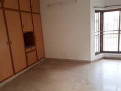 10 Marla Lower Portion For Rent 2badroom TV Lounge Kitchen With Dring Room Garaj Bajli Pani Gas Available