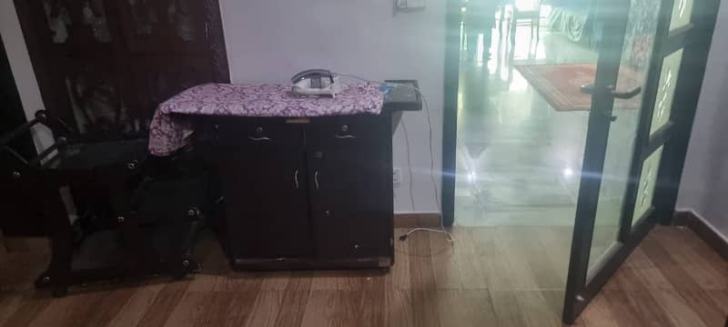 1 Kanal Lower Portion For Rent 3 Bed Rooms TV Lounge Kitchen With Drawing Room Garage Water Gas Available 16