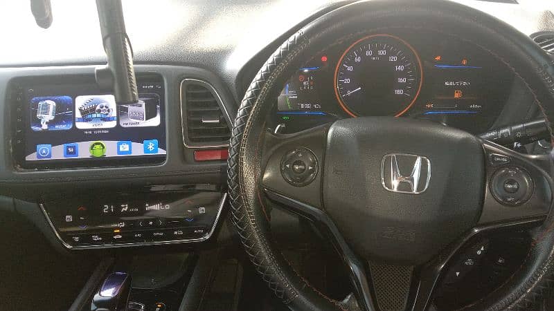 Honda Vezel 2015 MODEL 2016 REGISTRED (Z)  Hybrid 6