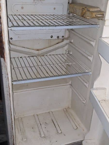 Dawlance small size fridge 3